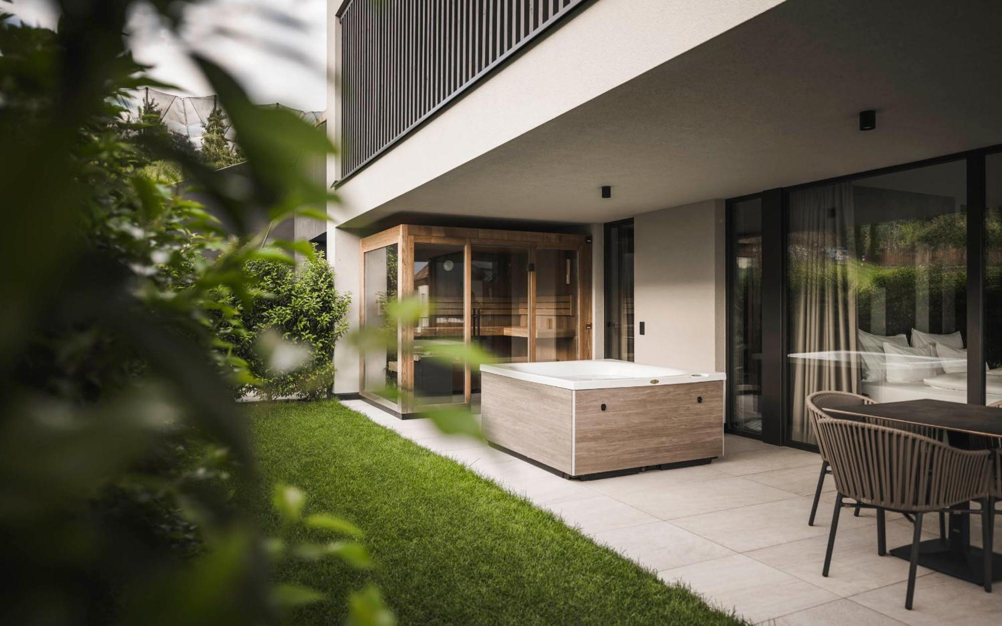 Somvita Suites Tirolo Exterior photo